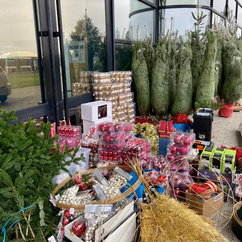 Décoration de noel exterieur pour un site de production