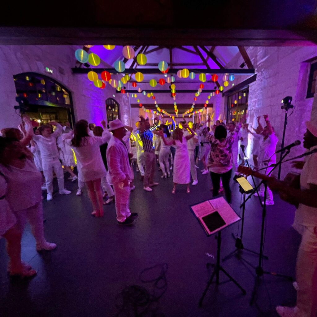 Salle évènement L'Oreal de nuit